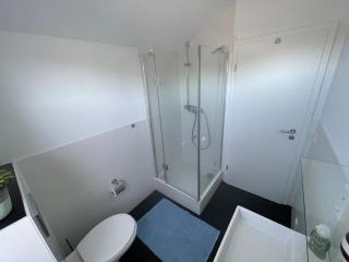 Trade fair & vacation apartment with balcony near university hospital - Bona - 8