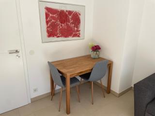 Trade fair & vacation apartment with balcony near university hospital - Bona - 7