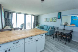ROYAL GARDEN RESORT 511 condo - Myrtle Beach - 2
