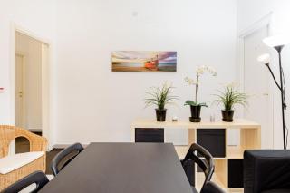 Spacious and bright room private balcony fo family - Bari - 7