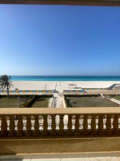 ايجار اول صف بحر ف قرية بدر - El-Alamein - 9