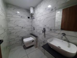 Hotel Sun Plaza - Ahmedabad - 1