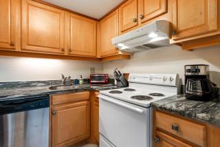 Big Island Kona Plaza 220 by Coldwell Banker Island Vacations - Kailua-Kona - 1