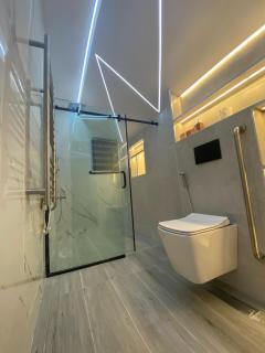 Luxury Smart Retreat Home - Lagos - 9