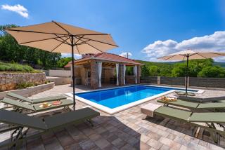Villa Domus Alba A Tranquil Family Hideaway with Private Pool - 7