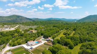 NEW! Villa Domus Alba - A Tranquil Family Hideaway with Private Pool - Primorski Dolac - 2