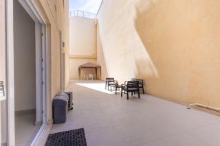 Spacious St Julians Apt Sleep 7 Huge Terrace by QuickTrips - St Julian's - 0