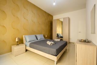 Spacious St Julians Apt Sleep 7 Huge Terrace by QuickTrips - St Julian's - 5