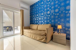 Spacious St Julians Apt Sleep 7 Huge Terrace by QuickTrips - St Julian's - 4