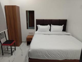 hotel mannat - Jāmb - 1