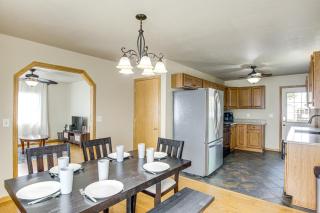 1 Block to Dtwn Oskaloosa Family Home with Deck! - Oskaloosa - 4