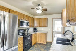 1 Block to Dtwn Oskaloosa Family Home with Deck! - Oskaloosa - 3
