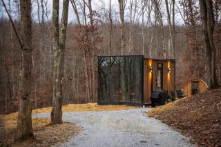 Fauna Mirror Cabin Secluded Getaway - - 8