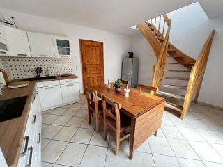 Maisonette Ferienwohnung, fußläufig zum Fleesensee mit eigenem Garten - Göhren-Lebbin - 1