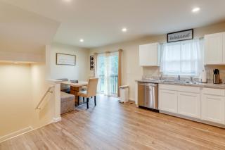 Sunlit Milford Townhome Less Than 2 Mi to Riverwalk! - Milford - 4