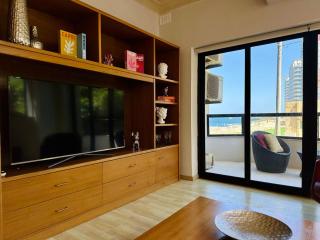 Vista Mare, Sea Front, Terrace, Free Parking - Sliema - 0