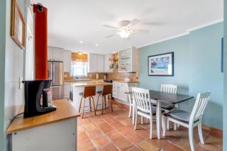 Salt & Sol | 3-Story Beach Condo w/ Balconies, Pool & Prime Location! - Pensacola Beach - 5