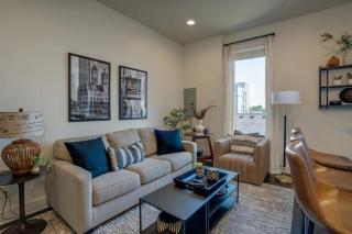 Stylish Loft Near Centennial Park - 9