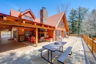 Hot Tub and Dock Waterfront Cabin in Old Forge! - 9