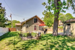 1 Mi to Dtwn Home with Fire Pit in St Paul - Falcon Heights - 9