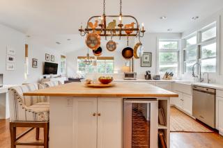 Private, Spacious Home in Wine Country with Perks! - Napa - 1