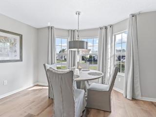 3270 Z2A VILLAGE OF GLENBROOK by REMAX Premier - 0