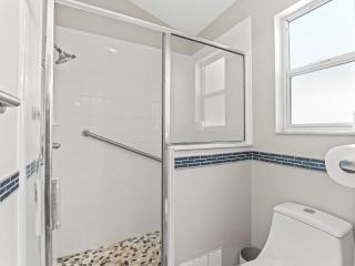 3270 Z2A VILLAGE OF GLENBROOK by REMAX Premier - 2
