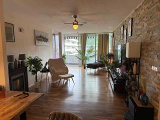 Luxus Business Apt mit Badewanne Balkon und Tiefgaragenstellplatz - Kerpen - 2