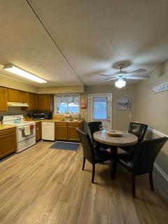 Cozy Beach townhome,,walk 2 beach,Fenced patio,pets ok - 3