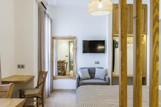 Skopelos Prime Central Stays - Città di Skopelos - 1