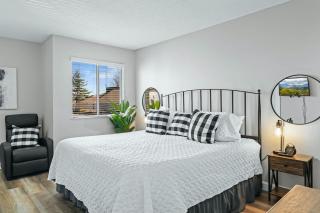 The Loft Picturesque Condo for 6 with Epic Views - 6