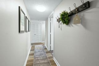 The Loft Picturesque Condo for 6 with Epic Views - 2