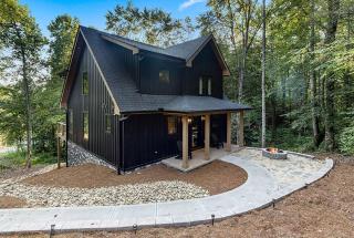 Modern Cabin G'burg+Private Indoor Pool+Hot Tub - Sevierville - 7