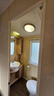 Homely 6 Berth Caravan At Southview Holiday Park, Lincolnshire Ref 33010M - Skegness - 5