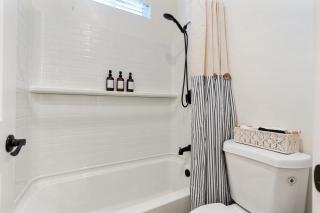 Luxury Escondido Family Oasis with Hot Tub - Escondido - 2