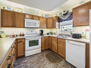 888 Z4A VILLAGE OF SANIBEL by REMAX Premier - 6