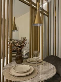 Yamaluxe Apartments - Romantic Stay - Bukarest - 9