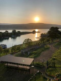 Ivertubnis Party house - 9