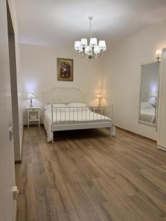 Family apart - Odessa - 1