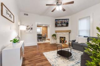 Steps 2 High ST - BIG Patio - Private parking- OSU - Columbus - 4