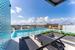 Chic new studio with Pool Steps to Beach and 5th - 0