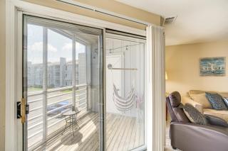 1 Mi to Ferry Port Clinton Condo with Beach View! - Port Clinton - 3