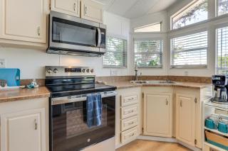 Community Pool + Perks! Nokomis Home 3 Mi to Beach - 3