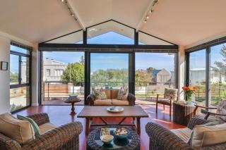 Seaside Symphony Villa - 4