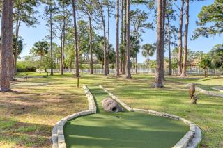 Community Pool + Perks! Nokomis Home 3 Mi to Beach - 7