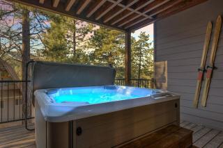 Luxury Ridgecrest Resort 4BR - Big Bear Lake - 3