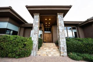 Crystal Sky Getaway - Spectacular views with pool - 2