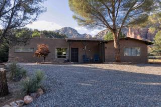 Peaceful Desert Hideaway - 4