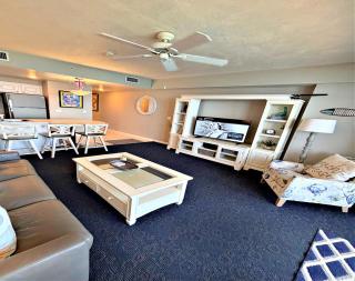 16th Floor 1 BR Resort Condo Direct Oceanfront Wyndham Ocean Walk Resort Daytona Beach 1605 - Daytona Beach - 3