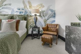 Luxury Coach House Sleeps 12 Five Bedrooms - Bridgend - 6